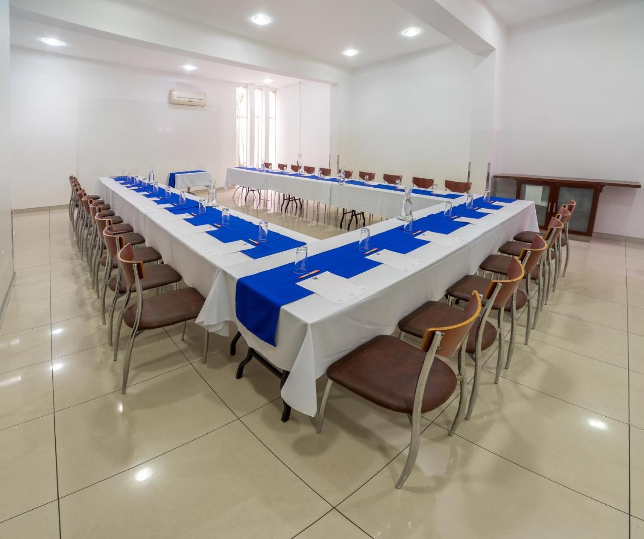 Hotel Lp Santa Cruz Centro Santa Cruz de La Sierra Zewnętrze zdjęcie
